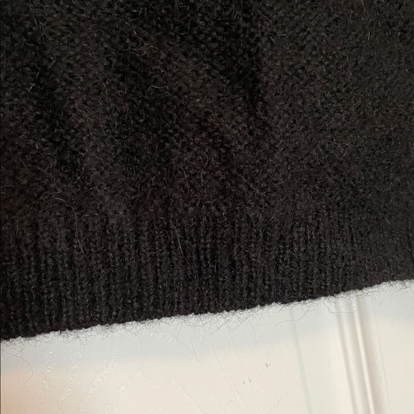 Wool/Alpaca blend Banana Republic XL Black drop shoulder Sweater lightweight - Picture 8 of 11